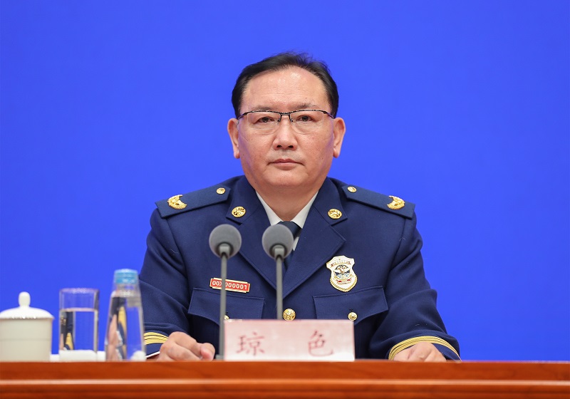 美女逼图片应急部党组成员、消防救援局局长琼色出席新闻发布会